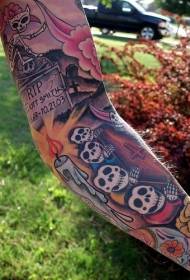 Tatuaggio floreale cimitero terrificante horror braccio di fiori