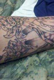 ruka zabavno sivi cvijet tinte Tattoo uzorak
