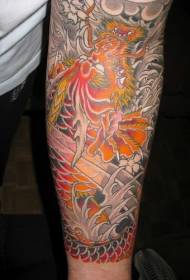 Achsen-buntes asiatisches Thema Dragon Tattoo Pattern