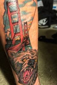 Európska teľa tetovanie mužskej stopky na medveďa a mosta tetovanie obrázok