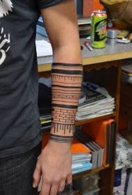 modello tatuaggio tatuaggio braccio nero tribù braccio tribù