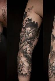 手臂黑色莲花和菊花纹身图案