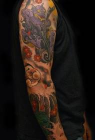 Krāsains Āzijas tēmas dēmona apgleznots ziedu rokas tetovējums