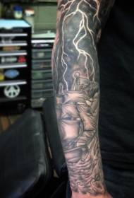 braccio tatuaggio nero grigio tempesta mare barca a vela modello tatuaggio