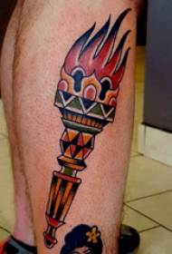 patrón de tatuaje de fuego vástago masculino pintado imagen de tatuaje de fuego