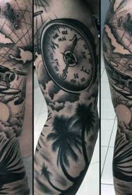 incredibile livello del mare grigio nero con ago del sud e motivo del tatuaggio della palma