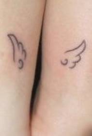 modello di tatuaggio ali di coppia super carino