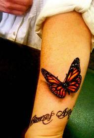 Trimatis drugelio tatuiruotė ant rankos