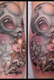 Europa och USA kalvar tatuerar pojkar på kalven på boskapen och främmande tatueringsbilder