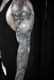 Arm sehr realistisch schwarz grau alt Musikinstrument Tattoo-Muster