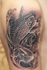 Tus txiv neej loj npab npab squid tattoo daim duab