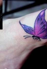 Schönheit Handgelenk Farbe Schmetterling Tattoo Muster