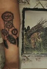 Dream catcher tattoofotografia chlapec chytanie vysnívaného tetovania