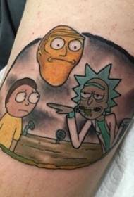 Ang mga bukton sa lalaki nagpintal mga yano nga linya nga nakakatawa sa mga litrato sa tattoo nga cartoon