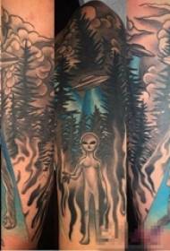 Fiúk karjai festett virágkar erdő idegen tetoválás kép