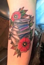 Schoolgirl arm geverf geometriese eenvoudige lyne plant blomme en boeke tatoeëring prentjies