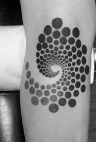 Geometría pequeño patrón de tatuaje fresco brazo de niña en tatuaje negro geométrico pequeño patrón de tatuaje fresco
