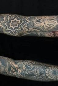 Brahma tatuiruotė, vyro rankos, vanilės tatuiruotė, Europos ir Amerikos gėlių rankos tatuiruotės paveikslėlis