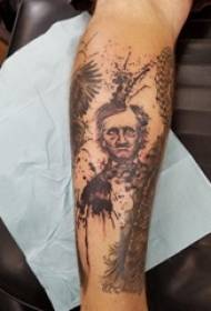 Jongens arm op zwarte prikken techniek eenvoudige lijn karakter portret tattoo foto