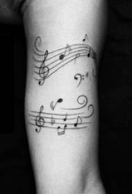Дечачке руке на црним линијама, књижевне, мале, свеже, лепе, музичке ноте, слике тетоважа