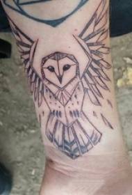 Corak tato Owl pola tato sekolah gaya hantu