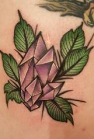 Braccio dipinto da foglie, linee semplici, tatuaggi, cristalli, ritratti di tatuaggi
