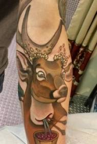 Girl's arm painted on gradient simple line small animal elk tattoo picture