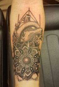 Gadis lengan pada sketsa hitam abu-abu titik duri keterampilan kreatif kesombongan gambar pola tato tato