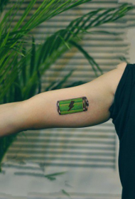 Skupina zelene baterije za tetoviranje
