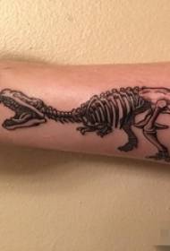 Braccio da scolaro sulla linea astratta nera scheletro di dinosauro tatuaggio immagine