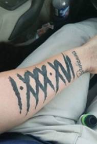 Tattoo rimski brojevi muški student ruku na crnoj tetovaži romanske digitalne slike