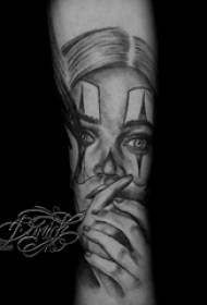 krahu i Vajzës në skicë të zezë gri, mashtrim, fotografi tatuazh portret vajzë