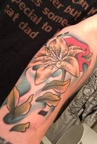 Tytön käsivarsimaalatu akvarelli luonnos kirjallinen kaunis kukka tatuointi kuva