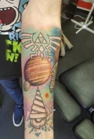 ذراع وشم صورة فتاة ملونة كوكب وشم صورة على ذراع