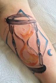 Tattoo საათის ბიჭის ფერწერის საათის tattoo tattooglass მკლავზე