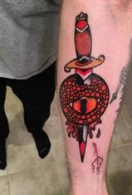 Dagger tattoo ნიმუში ბიჭის მკლავის ხანჯლის ტატუირების ნიმუში