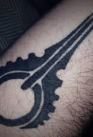 Ruka školarca na crnoj geometrijskoj jednostavnoj liniji kreativnog simbola tetovaža slike