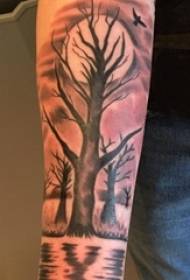 Braccia dello scolaro su Black Dots Geometric Abstract Lines Immagine del tatuaggio dell'albero della luna e della pianta