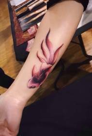 Arm personality painted goldfish tattoo pattern