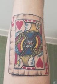 Jolasteko kartak tatuajeak mutilak koloretako poker kartetan tatuaje marrazkiekin jolasten dituzte