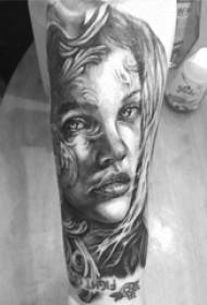 Schooljongen arm op zwart grijs punt doorn eenvoudige abstracte lijn karakter portret tattoo foto