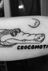 黑色線條上的男孩手臂經典霸氣鱷魚抽象紋身圖片