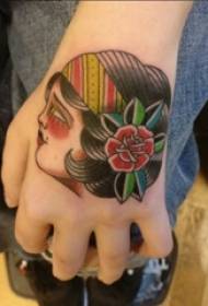 Meitene raksturs tetovējums modelis skolas zēns roku apgleznots tetovējums meitene raksturs tetovējums modelis