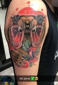 Braccio del ragazzo animale tatuaggio Baile sulla foto del tatuaggio animale Baile