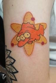 Braccio da scolaretta dipinto immagine semplice tatuaggio piccolo animale del fumetto di linea semplice
