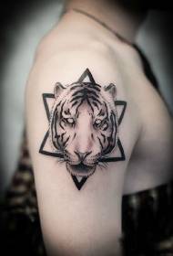 Arm zespuntige ster en tijger tattoo patroon