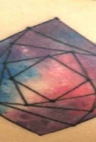 Braccio maschile di tatuaggio geometrico sull'immagine geometrica colorata del tatuaggio