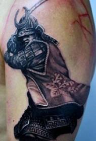 Braccio da ragazzo su tecnica di puntura nera immagine di tatuaggio di guerriero di linea semplice personaggio linea