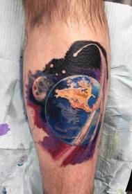 Красочная татуировка Солнечной системы в стиле реализма ног