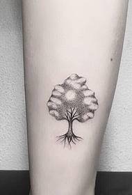 piccolo modello di tatuaggio con albero di spine a punta piccola e fresca